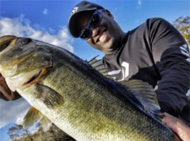 Ish Monroe's Crash Course Fishing Tips to Spring-Time Florida Bassin!